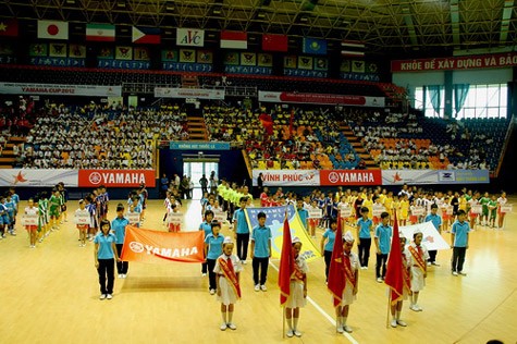Giải bóng đá Nhi đồng toàn quốc 2012 diễn ra tại Vĩnh Phúc với sự tham gia của 16 đội bóng.